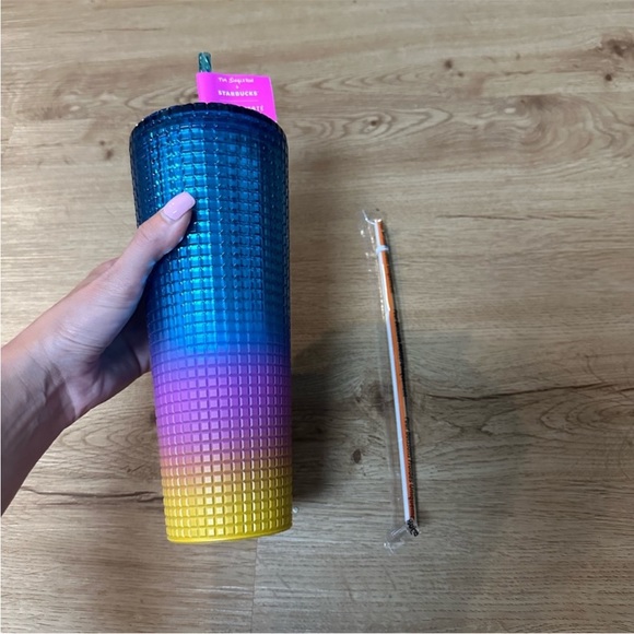 NWT Starbucks + Tim Singleton Pride Venti Tumbler - Picture 2 of 2